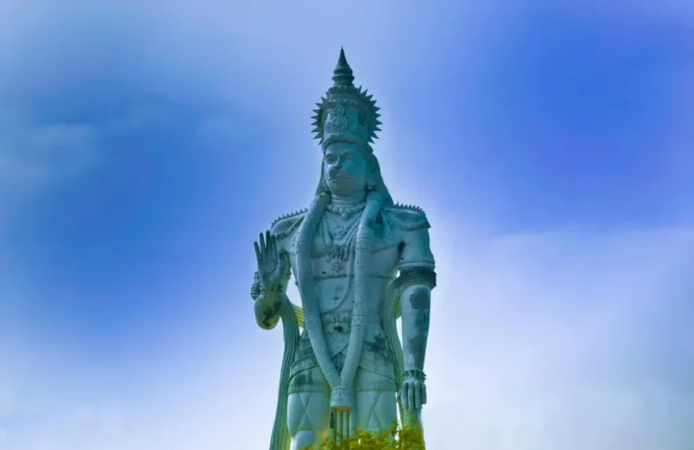 Hanuman Chalisa complete Text with a summary in english